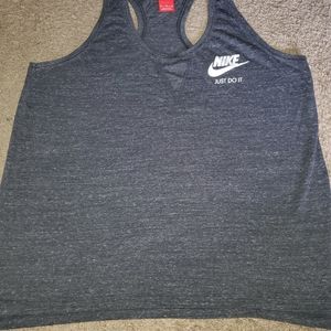 Heathered grey nike tank